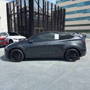 صورة 3 لـ 2024 Tesla MODEL Y LONG RANGE