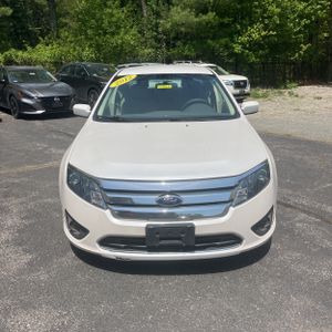FORD FUSION SE - 8