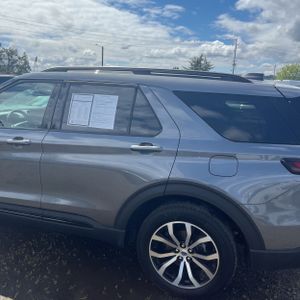 FORD EXPLORER ST-LINE - 6