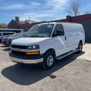 CHEVROLET EXPRESS 2500 - 1