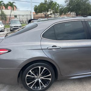 صورة 9 لـ 2018 Toyota CAMRY SE