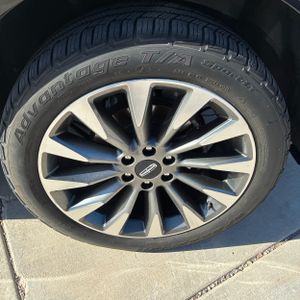 صورة 18 لـ 2020 Lincoln NAVIGATOR RESERVE