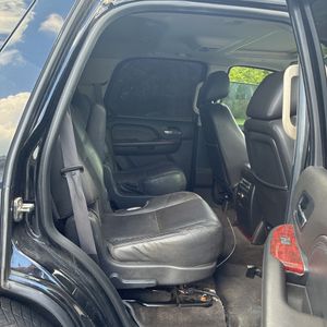 2014 Cadillac ESCALADE LUXURY — фото 34