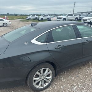 2019 Chevrolet IMPALA LT — фото 9