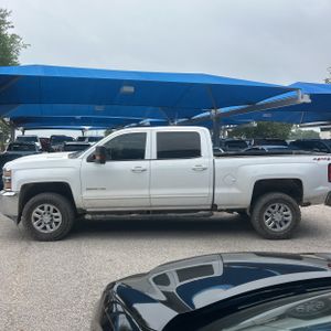 CHEVROLET SILVERADO - 3