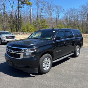 CHEVROLET SUBURBAN - 1