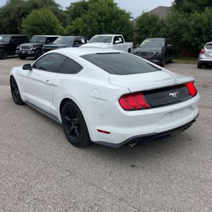 FORD MUSTANG ECOBOOST - 5
