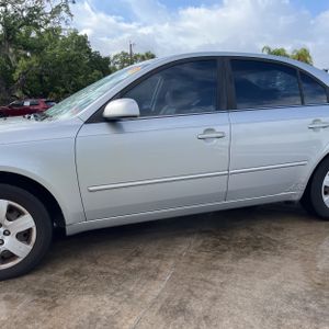 HYUNDAI SONATA GLS - 4