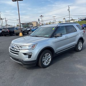 FORD EXPLORER XLT - 1