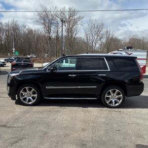 CADILLAC ESCALADE LUXURY COLLECTION - 3