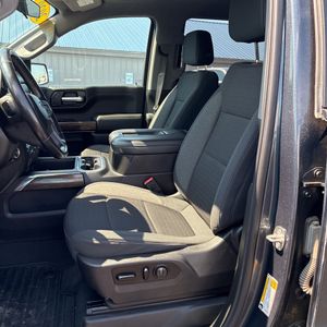 صورة مصغرة 32 لـ 2020 Chevrolet SILVERADO 1500 RST