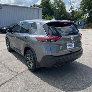 2021 Nissan ROGUE S — фото 5
