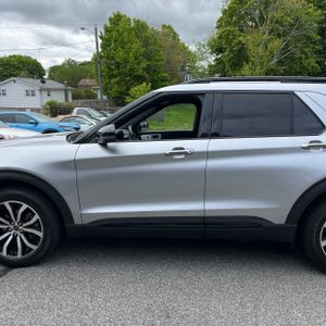 FORD EXPLORER ST - 4