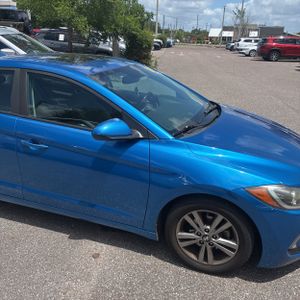 HYUNDAI ELANTRA VALUE EDITION - 9