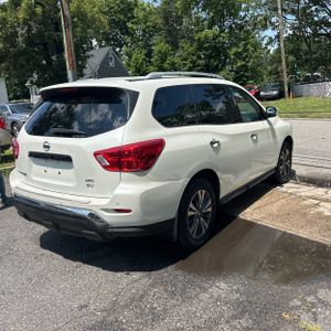 2017 Nissan PATHFINDER SV 照片 8