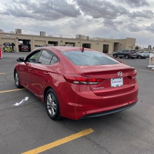 HYUNDAI ELANTRA SE - 5