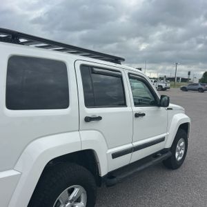 JEEP LIBERTY SPORT - 9