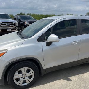 CHEVROLET TRAX LS - 2