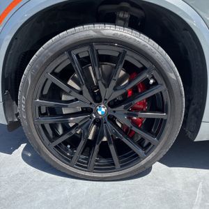 صورة مصغرة 17 لـ 2025 BMW X5 M60I