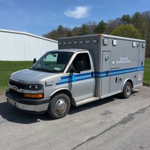 CHEVROLET EXPRESS CUTAWAY 3500 DIESEL - 1