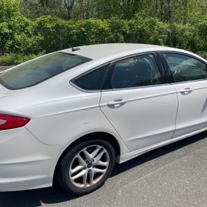 FORD FUSION SE - 9