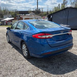 FORD FUSION S - 5
