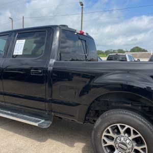 FORD F-250 SUPER DUTY LARIAT - 6