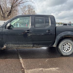 NISSAN FRONTIER SV - 4