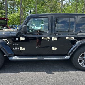 JEEP WRANGLER UNLIMITED SAHARA - 4