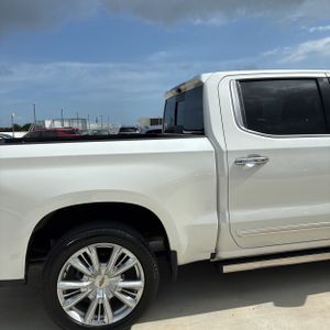 Chevrolet Silverado 1500 High Country - 9