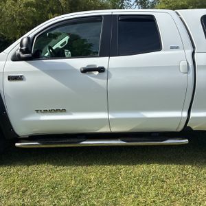 TOYOTA TUNDRA SR5 - 4