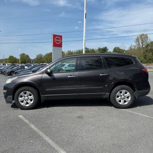 CHEVROLET TRAVERSE LS - 3