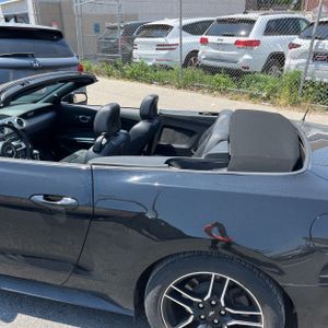FORD MUSTANG ECOBOOST PREMIUM - 6