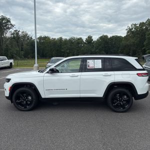 2023 JEEP GRAND CHEROKEE LIMITED — фото 3