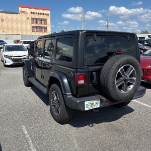 JEEP WRANGLER 4-DOOR SAHARA - 5