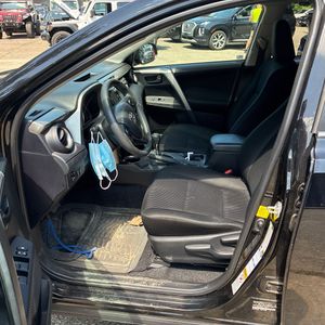 صورة مصغرة 32 لـ 2014 Toyota RAV4 LE