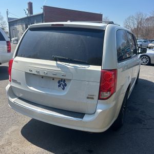 DODGE GRAND CARAVAN GT - 8