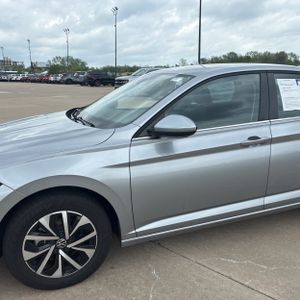 VOLKSWAGEN JETTA S - 2