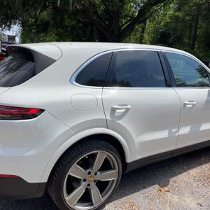 PORSCHE CAYENNE BASE - 9