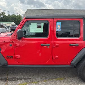 2022 JEEP WRANGLER UNLIMITED WILLYS SPORT — фото 4