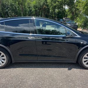 2018 Tesla MODEL X 75D 缩略图 11