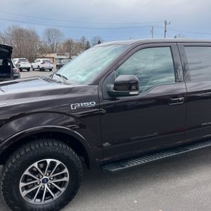 FORD F-150 LARIAT - 2