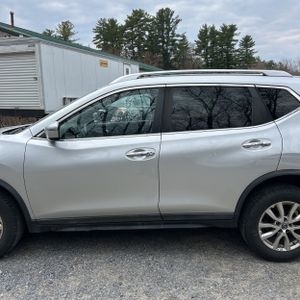 NISSAN ROGUE SV - 4