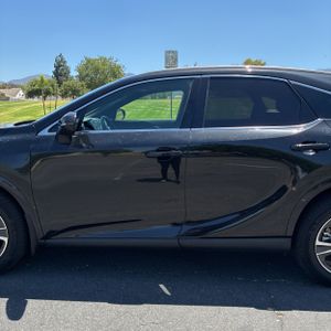 2023 Lexus RX 350 PREMIUM photo 4