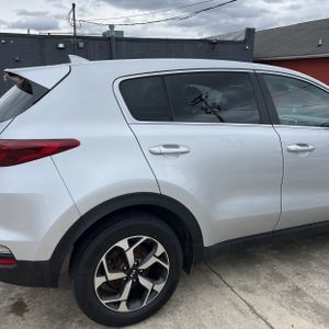 KIA SPORTAGE - 9