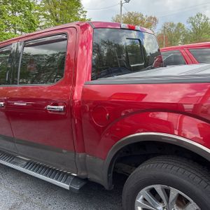 FORD F-150 LARIAT - 4