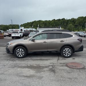 2021 Subaru OUTBACK PREMIUM — фото 3