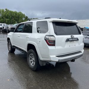 TOYOTA 4RUNNER - 5