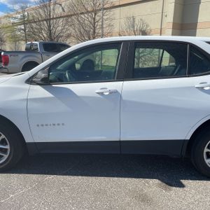 CHEVROLET EQUINOX LS - 4