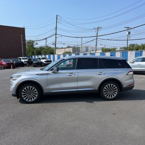 2023 Lincoln AVIATOR STANDARD photo 3
